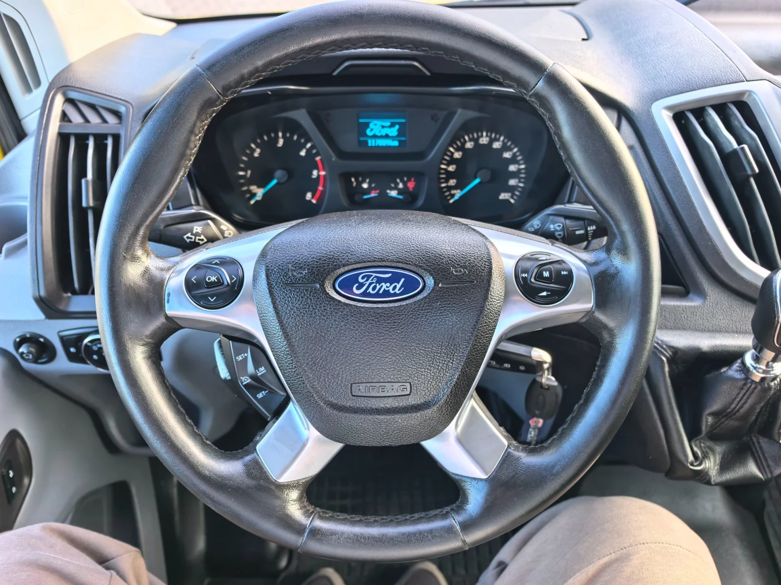 Ford Transit 117000км 2017г Като Нов, снимка 14 - Бусове и автобуси - 56227594