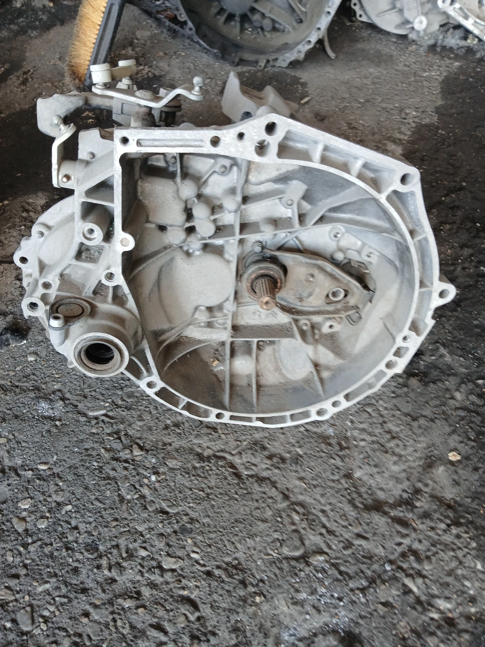 20CR15 скорости ръчни Citroen C3   1044651