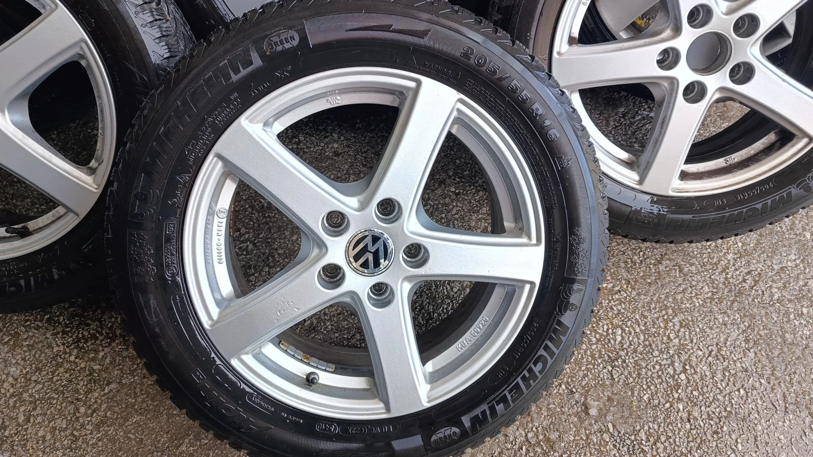    205/55R16  VW Golf | Mobile.bg   10