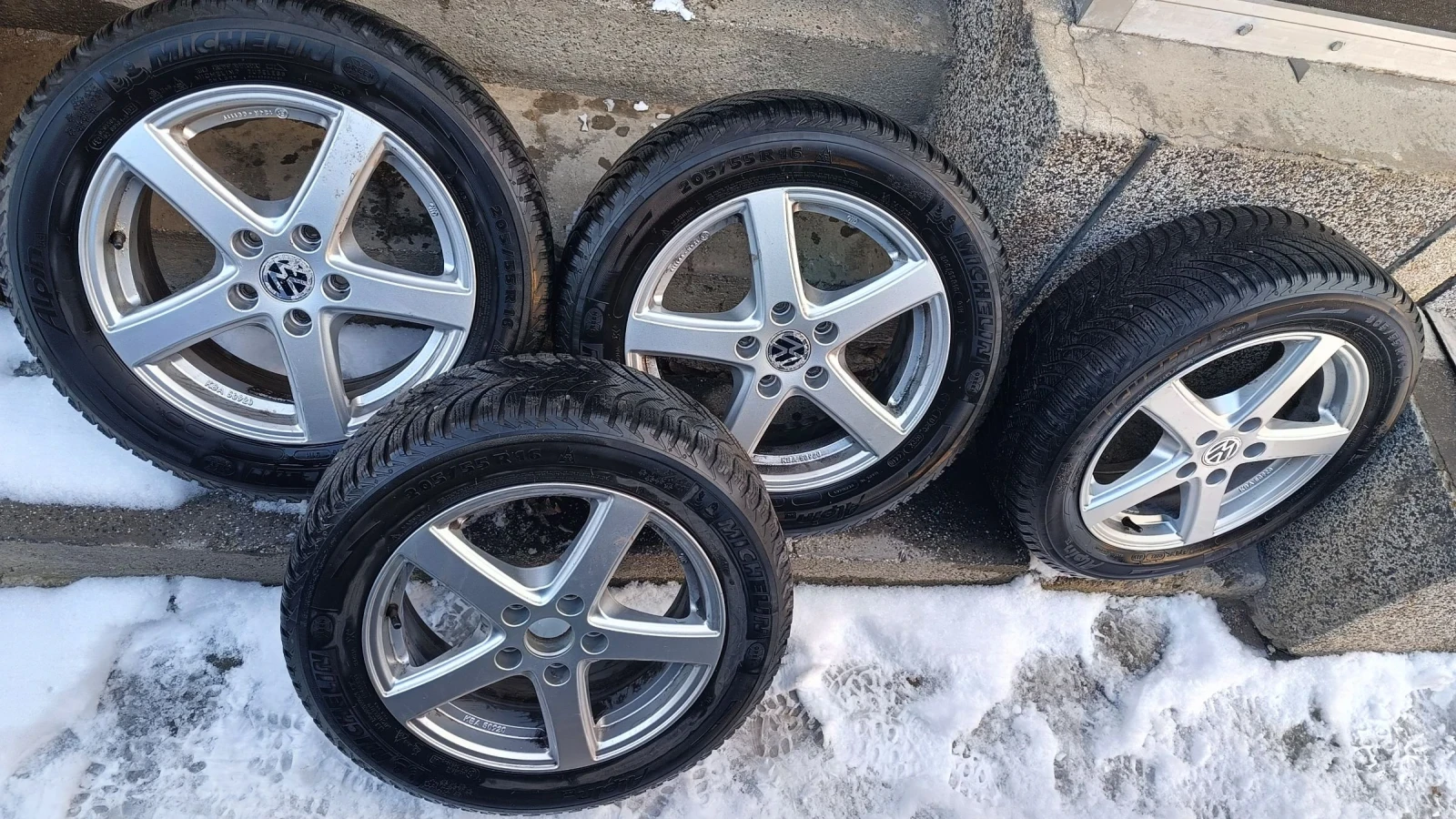    205/55R16  VW Golf | Mobile.bg   1