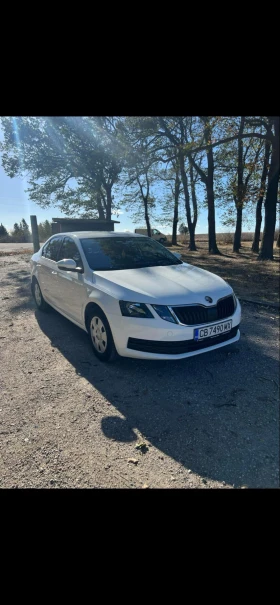 Skoda Octavia 1.6, снимка 1