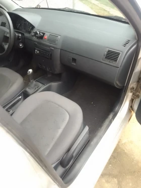 Skoda Fabia  комби 2.0/116 к, снимка 13