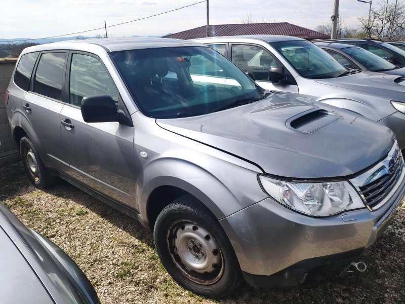 Subaru Forester 2.0TD, снимка 3 - Автомобили и джипове - 40009292