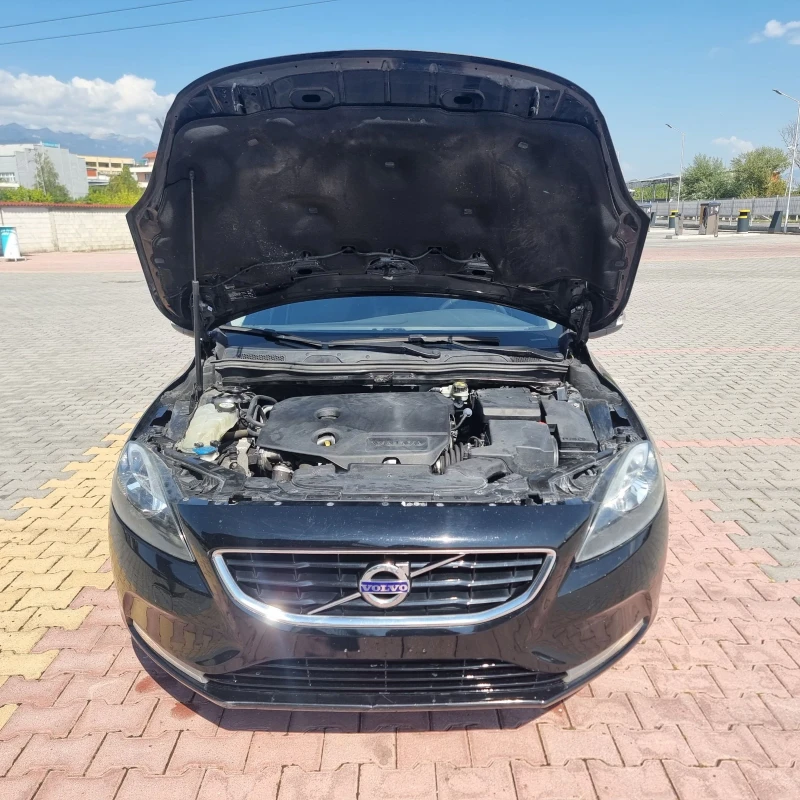 Volvo V40 1.6 , снимка 15 - Автомобили и джипове - 46988556