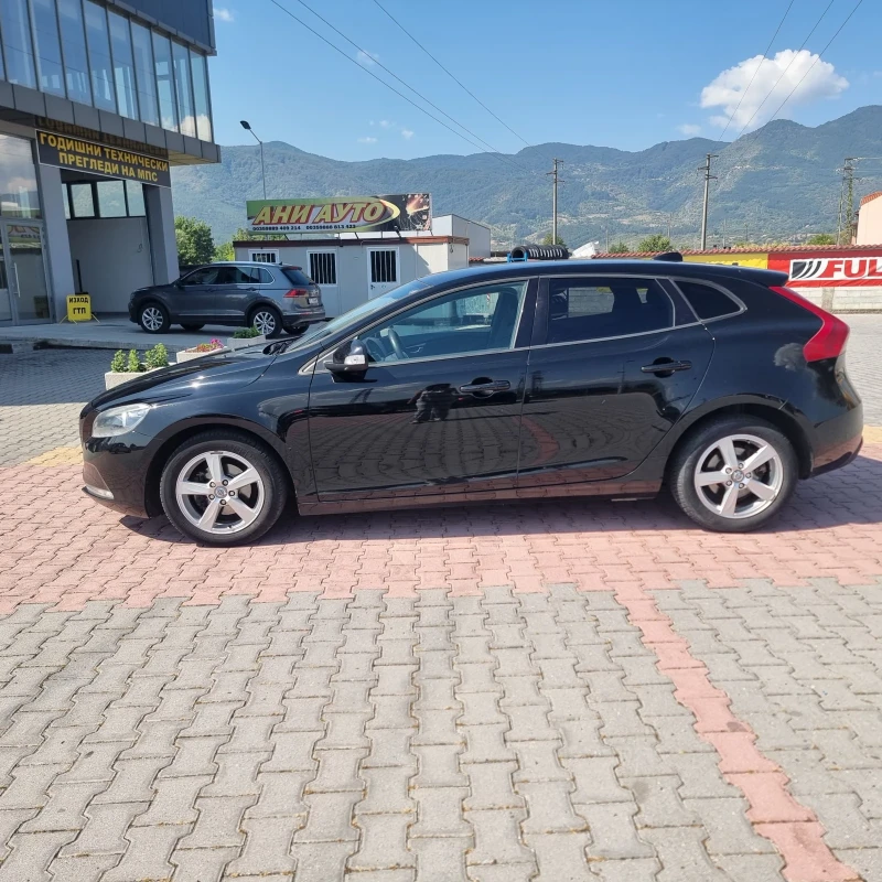 Volvo V40 1.6 , снимка 2 - Автомобили и джипове - 46988556