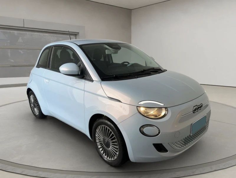 Fiat 500 e, снимка 3 - Автомобили и джипове - 47761501