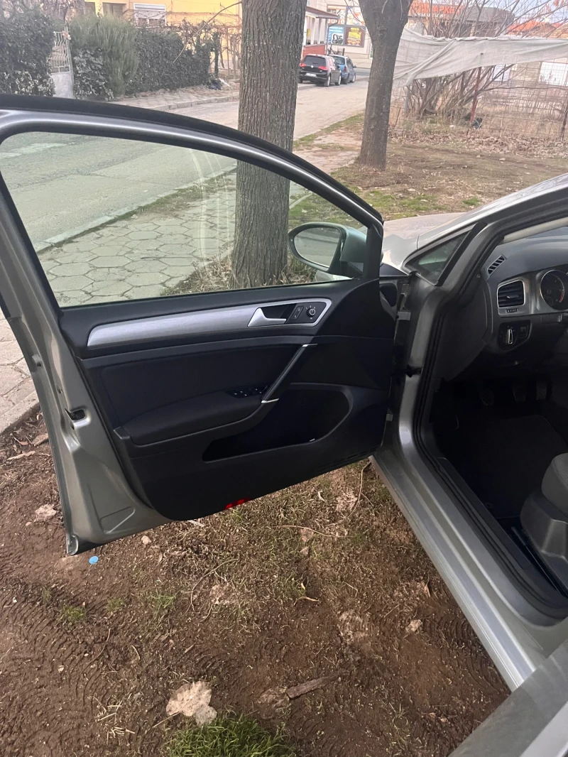 VW Golf, снимка 11 - Автомобили и джипове - 48604878