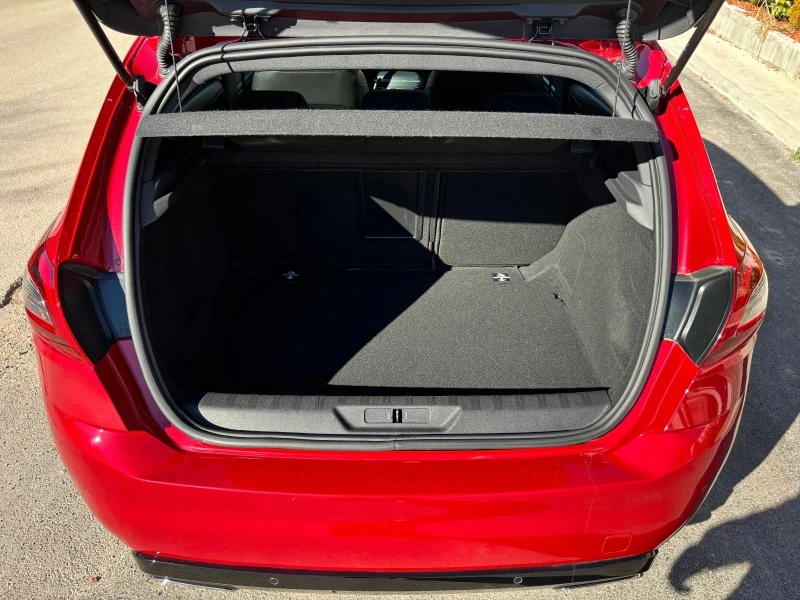 Peugeot 308 1.5 GT, снимка 7 - Автомобили и джипове - 51432688