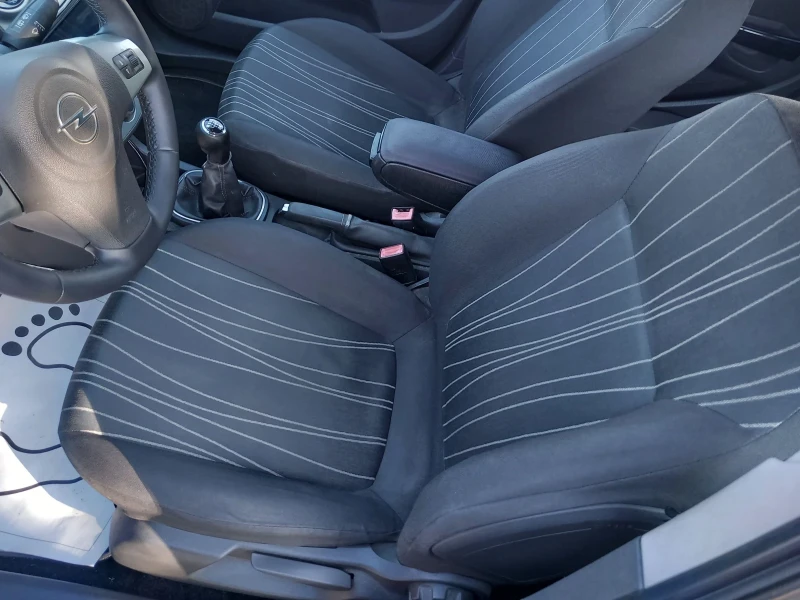 Opel Corsa 1.2 газ бензин, снимка 11 - Автомобили и джипове - 51612782