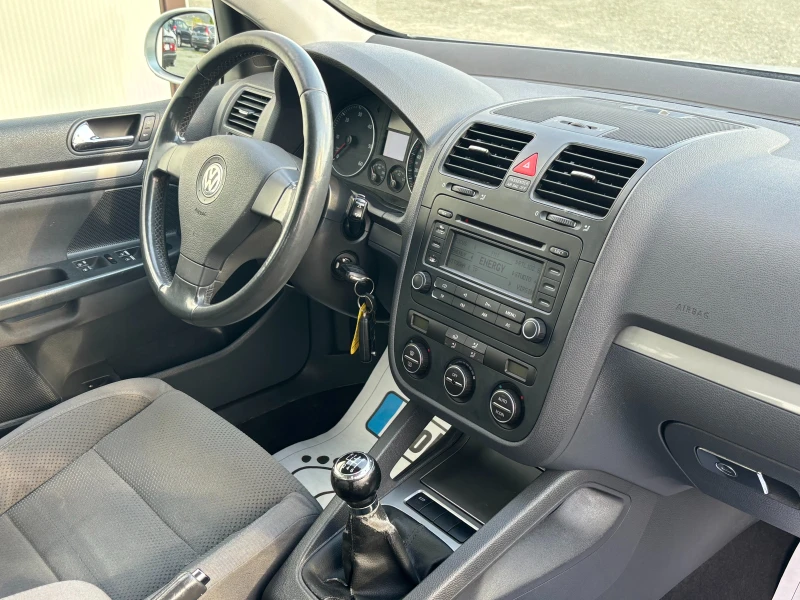 VW Golf 2.0TDI-4x4, снимка 8 - Автомобили и джипове - 51669686