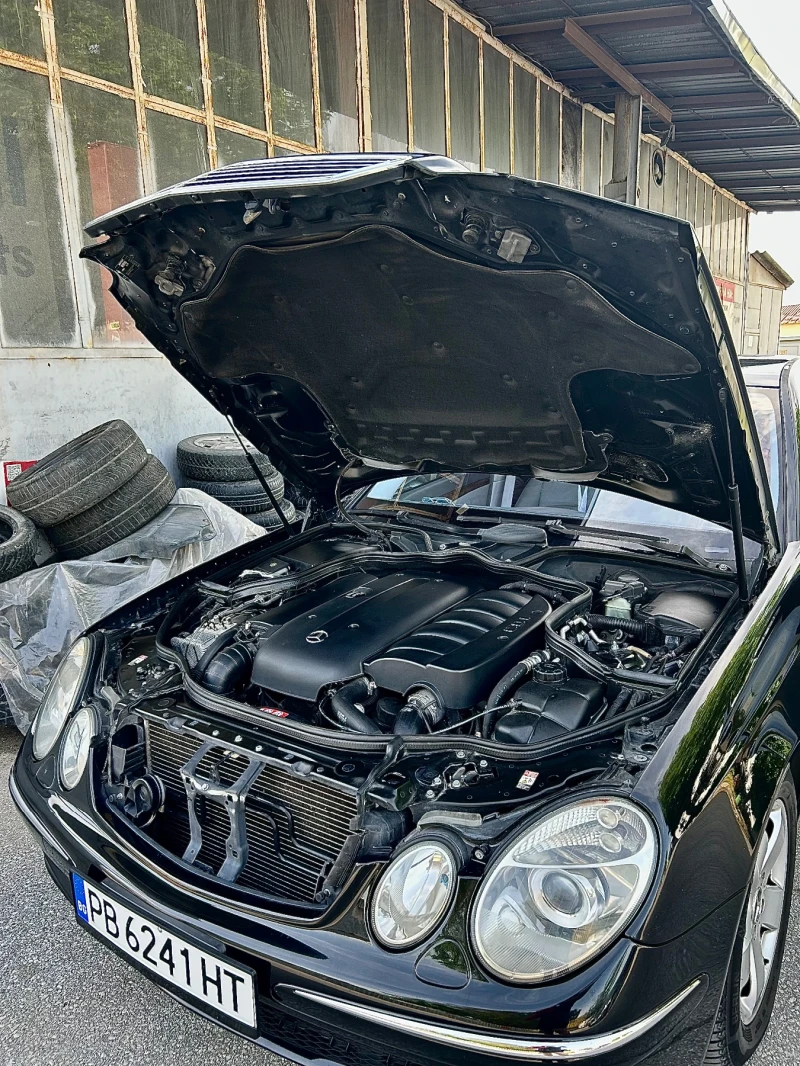 Mercedes-Benz E 270, снимка 7 - Автомобили и джипове - 52723851