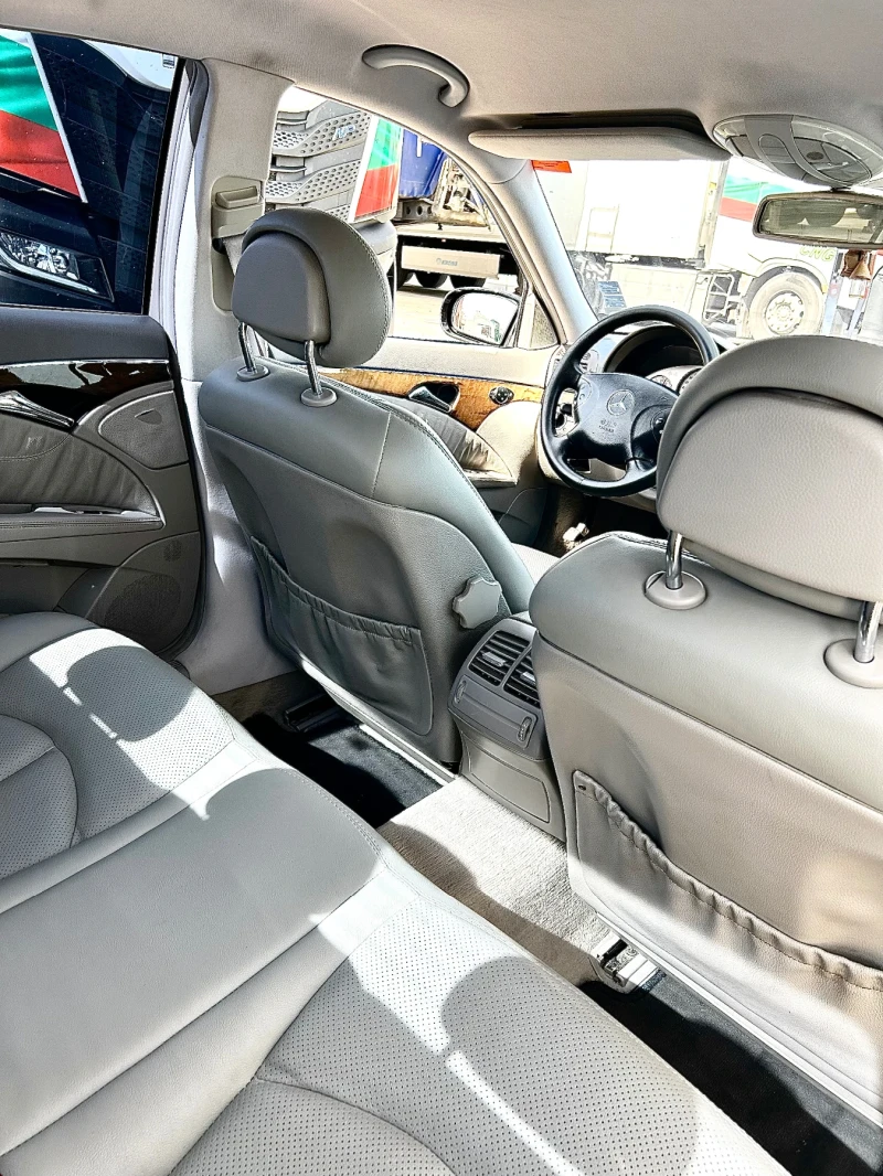 Mercedes-Benz E 270, снимка 5 - Автомобили и джипове - 52723851