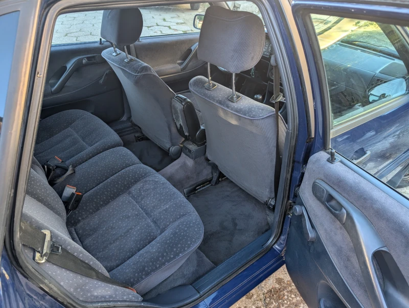 VW Passat B4, снимка 11 - Автомобили и джипове - 52180907