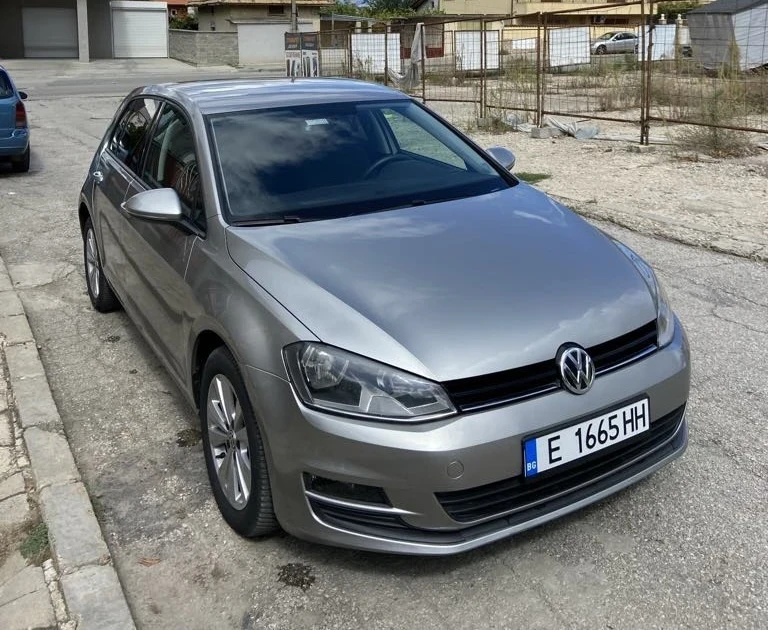 VW Golf, снимка 1 - Автомобили и джипове - 48604878