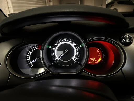 Citroen C3 1.2 PureTech FACELIFT 128к км Обслужен, снимка 7 - Автомобили и джипове - 53849519