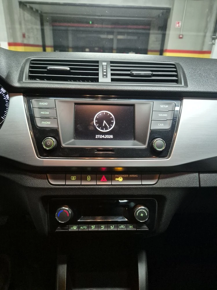 Skoda Fabia, снимка 11 - Автомобили и джипове - 54350388