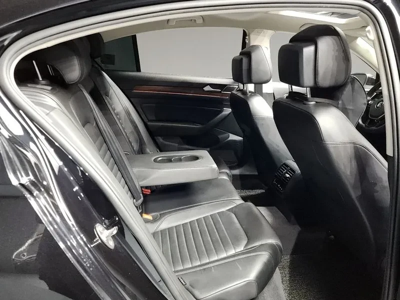 VW Passat 2.0 Tdi 4Motion Prestige - САМО 30% АВАНС, снимка 12 - Автомобили и джипове - 55483467