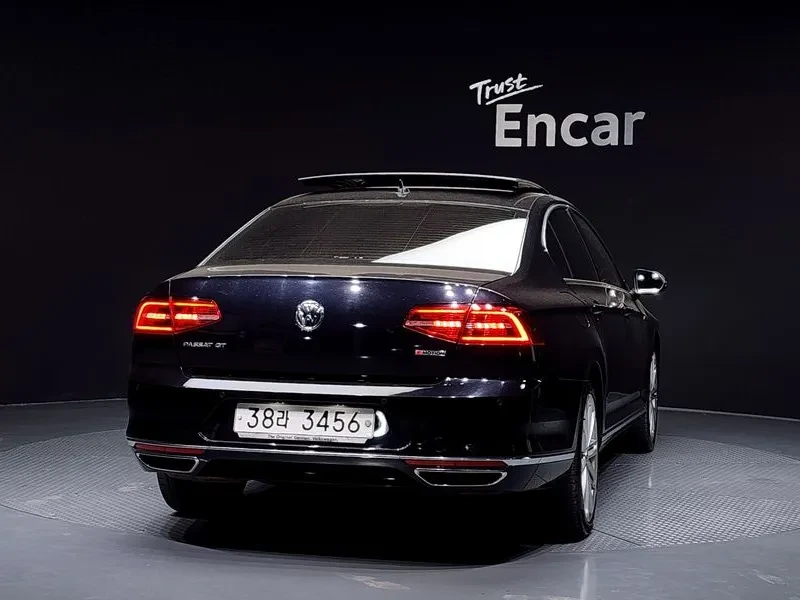 VW Passat 2.0 Tdi 4Motion Prestige - САМО 30% АВАНС, снимка 4 - Автомобили и джипове - 55483467