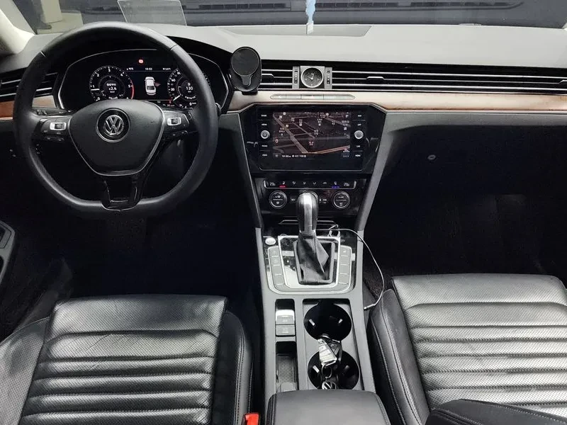 VW Passat 2.0 Tdi 4Motion Prestige - САМО 30% АВАНС, снимка 7 - Автомобили и джипове - 55483467