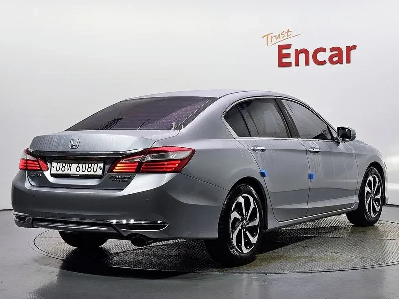 Honda Accord 2.4 - САМО 30% АВАНС, снимка 8 - Автомобили и джипове - 56220008