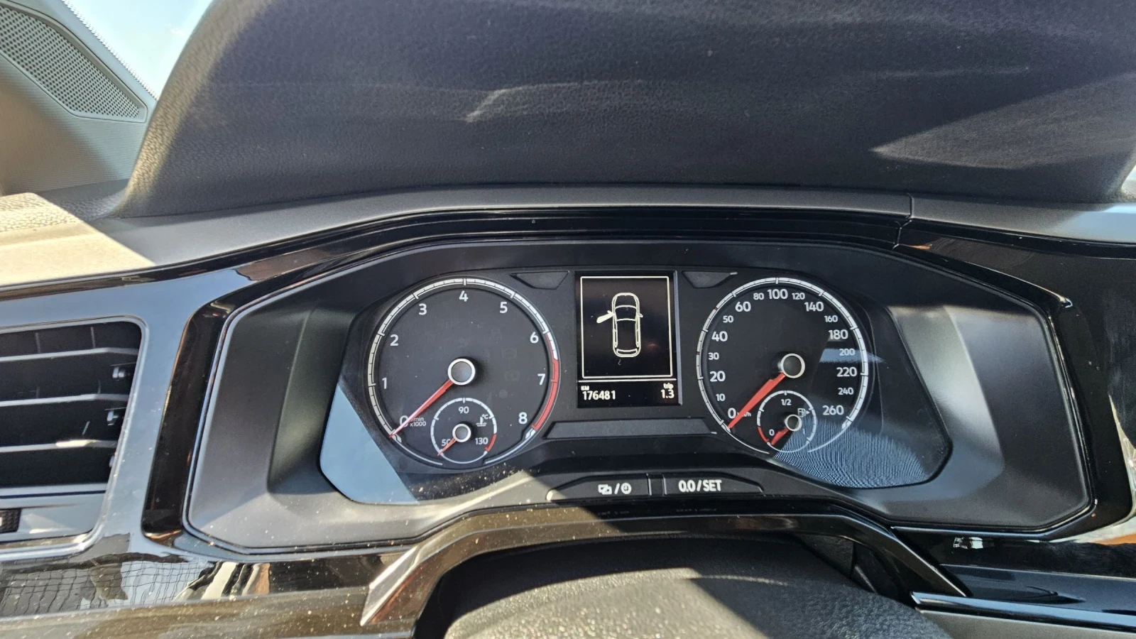 VW Polo 1.2 turbo, снимка 5 - Автомобили и джипове - 54214565