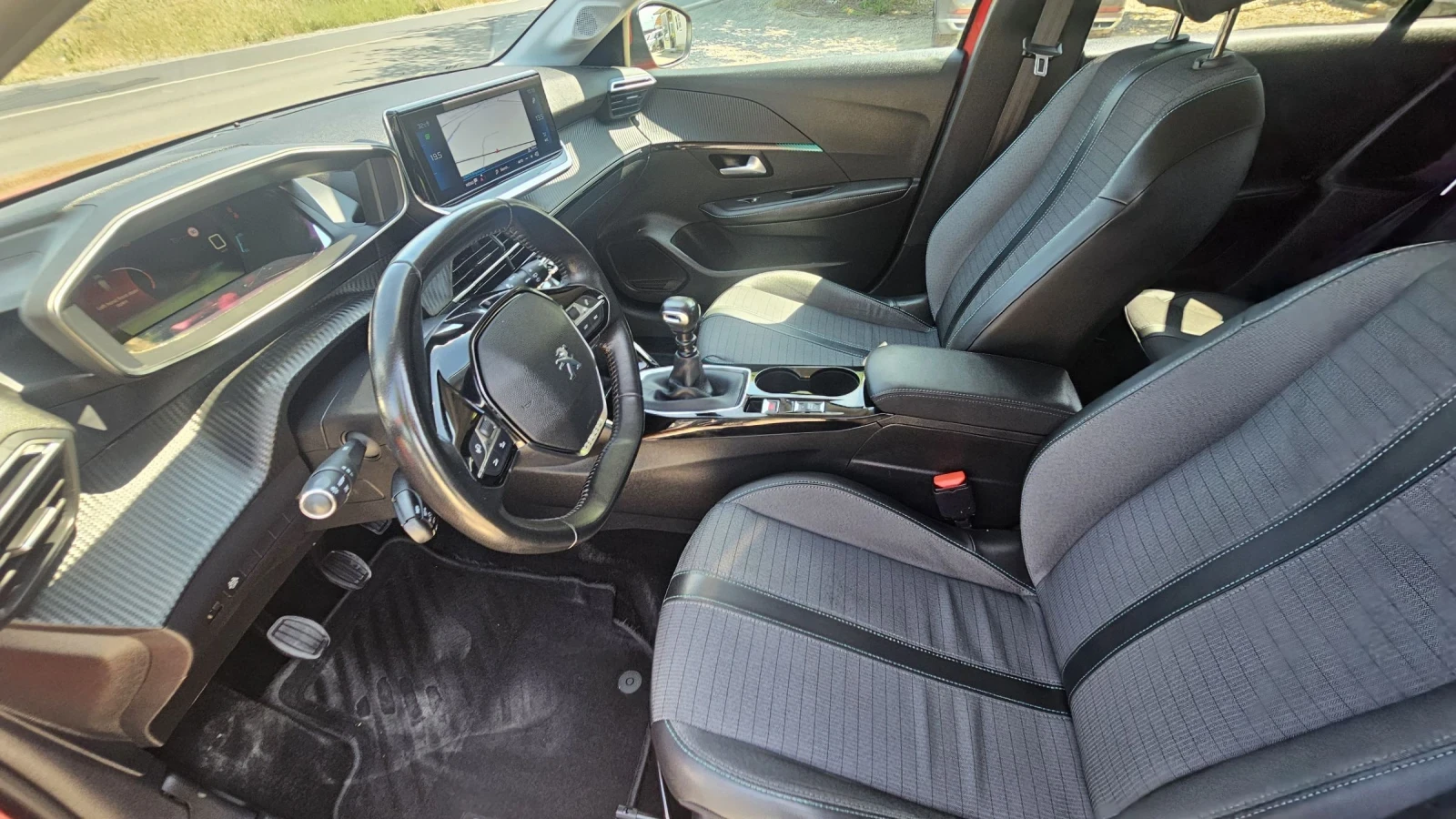 Peugeot 208 1.5d - изображение 5