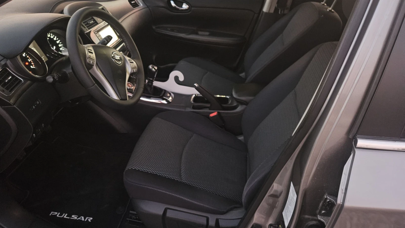 Nissan Pulsar 1.2i Tekna, снимка 6 - Автомобили и джипове - 56657008