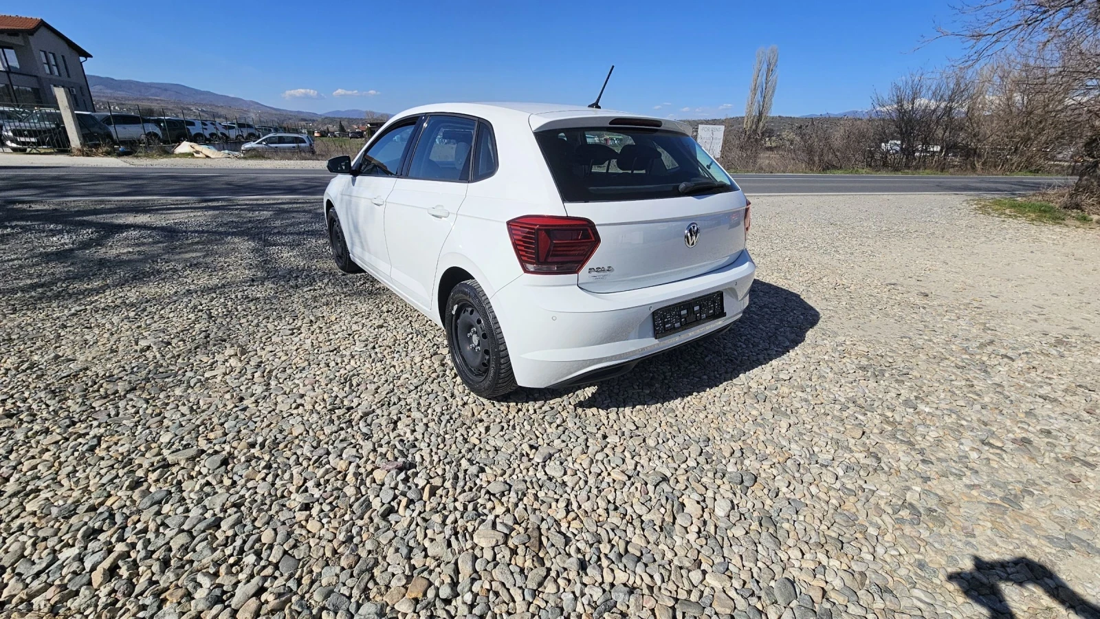 VW Polo 1.2 turbo, снимка 8 - Автомобили и джипове - 54214565