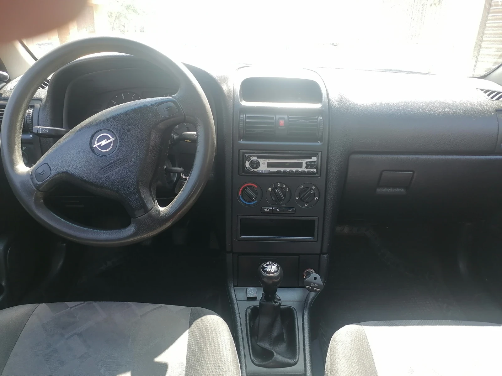 Opel Astra 1, 6i, 101к.с. - изображение 3