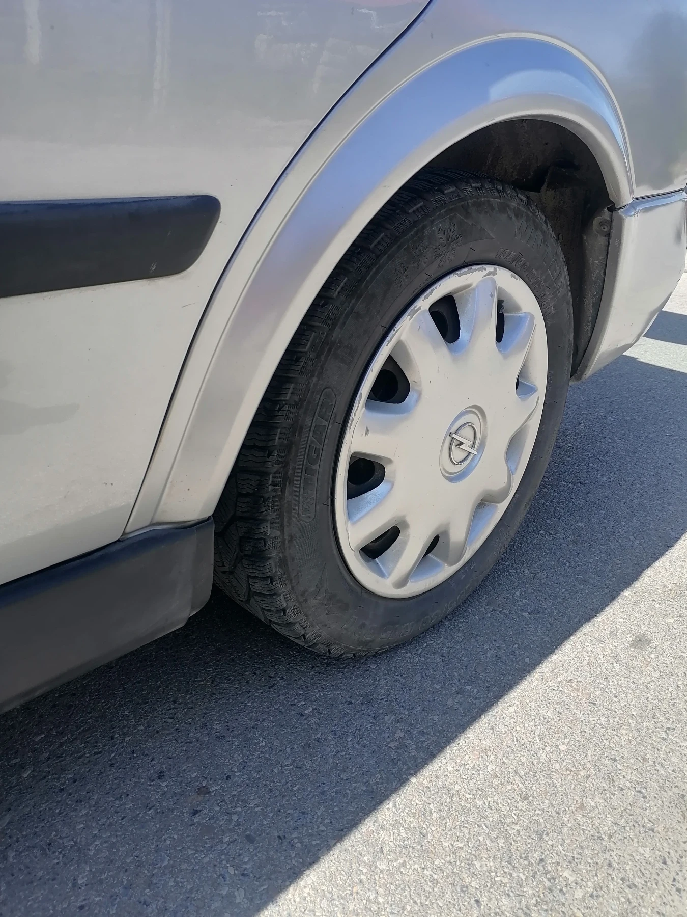 Opel Astra 1, 6i, 101к.с. - изображение 4