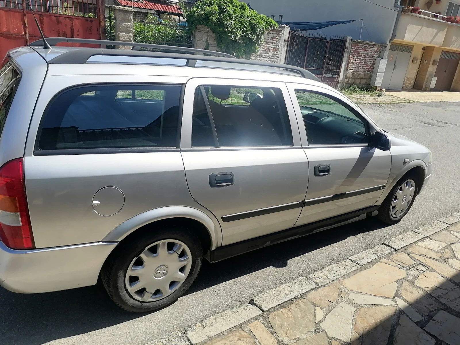Opel Astra 1, 6i, 101к.с. - изображение 9