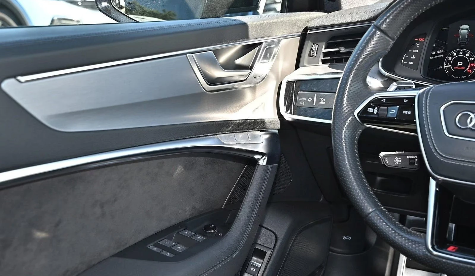 Audi Rs6 4.0TFSI/AVANT/600HP/360CAM/CERAMIC/HUD/PANO/393f - изображение 9