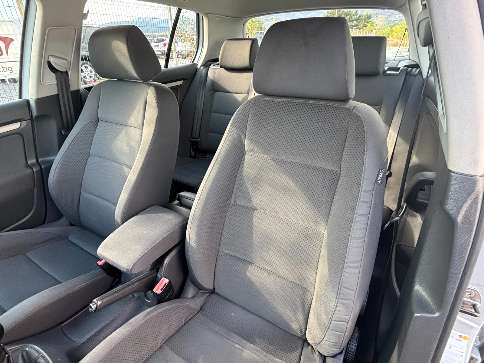 VW Golf 2.0TDI-4x4 | Mobile.bg — изображение 13