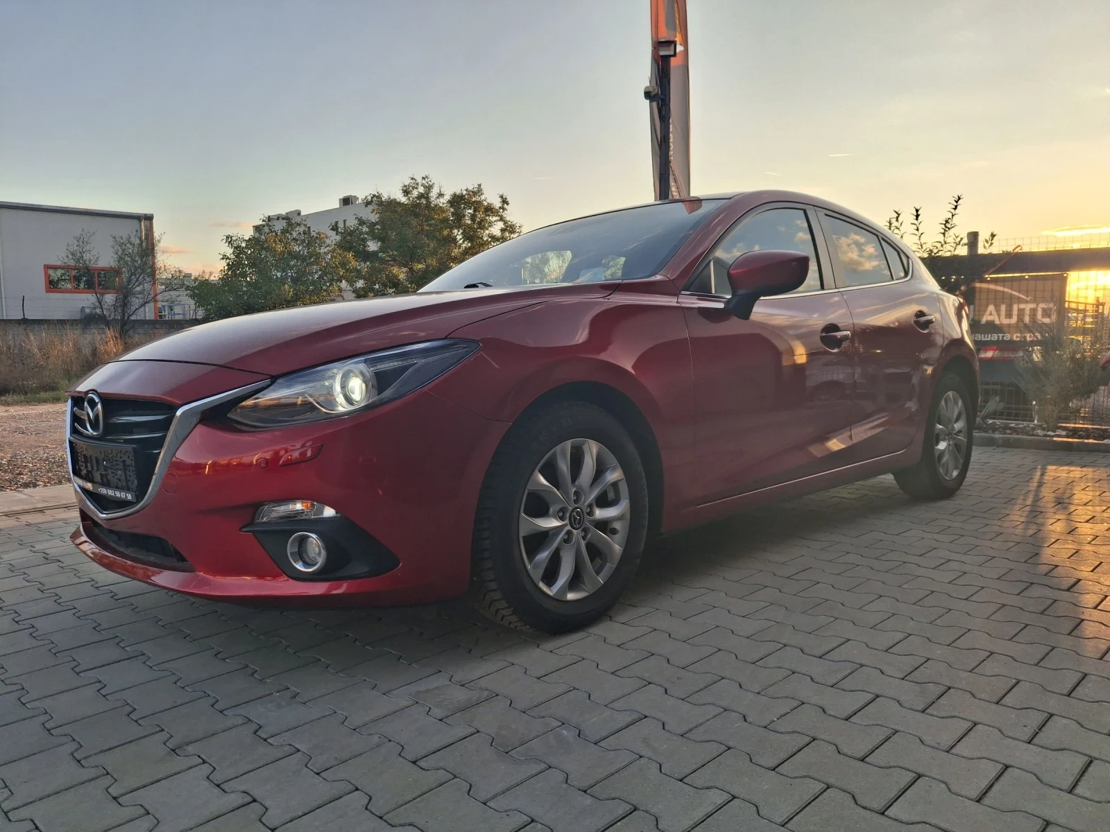 Mazda 3 2.0benzin Automat KeyLess HeadUP lizing - изображение 4