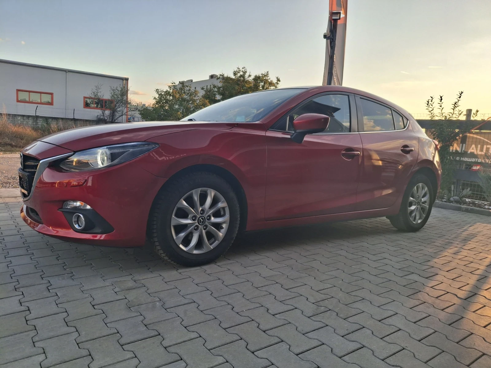 Mazda 3 2.0benzin Automat KeyLess HeadUP lizing - изображение 5