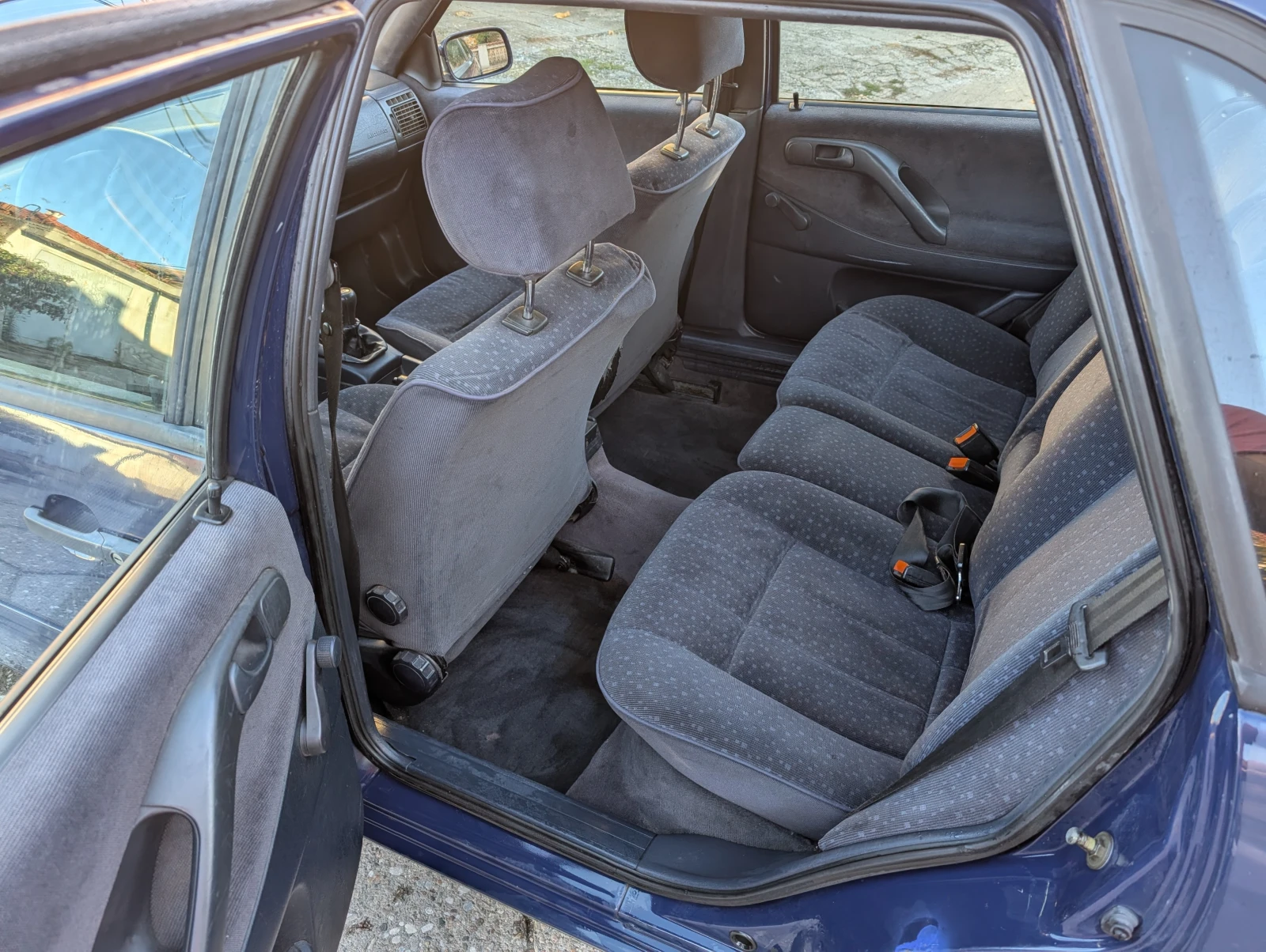 VW Passat B4 - изображение 9