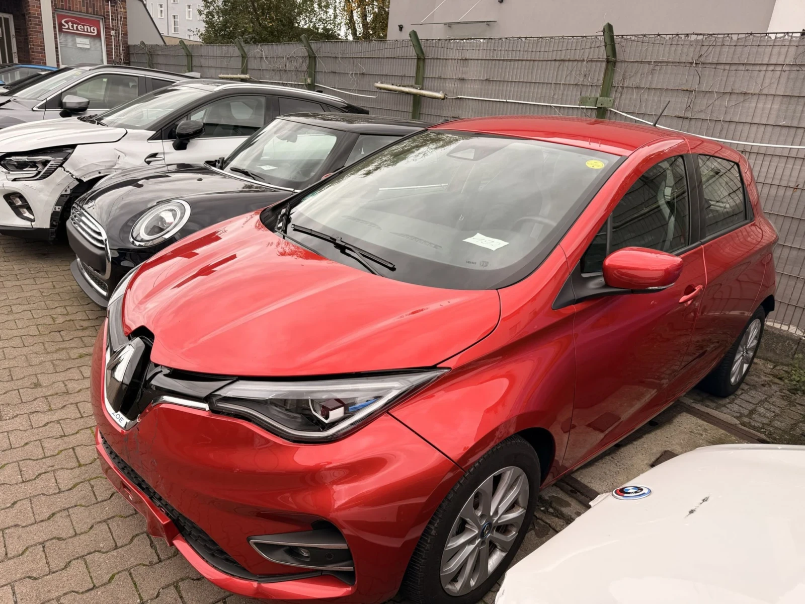Renault Zoe Ccs 52kwh R136 | Mobile.bg   1