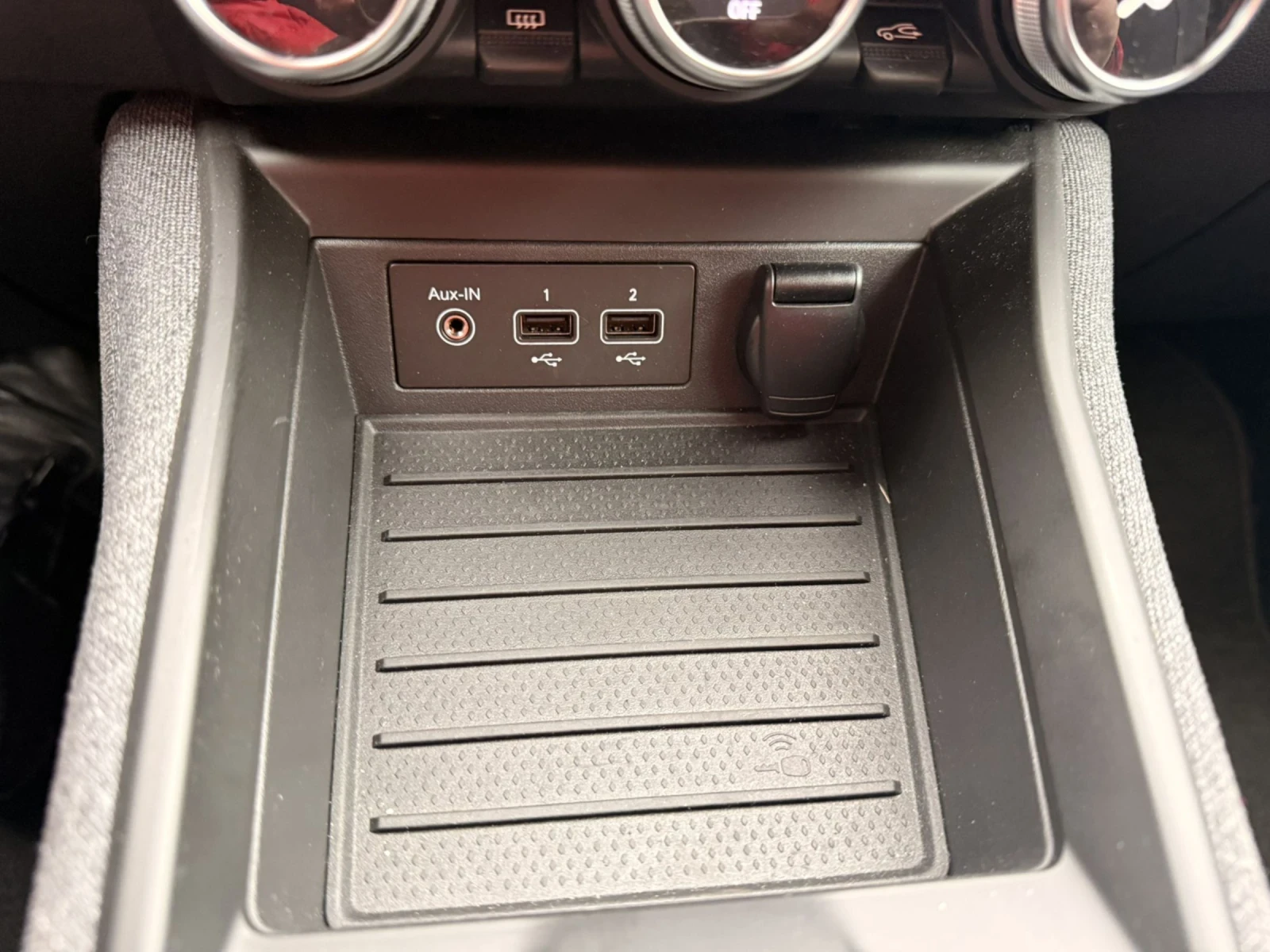 Renault Zoe Ccs 52kwh R136 - изображение 3