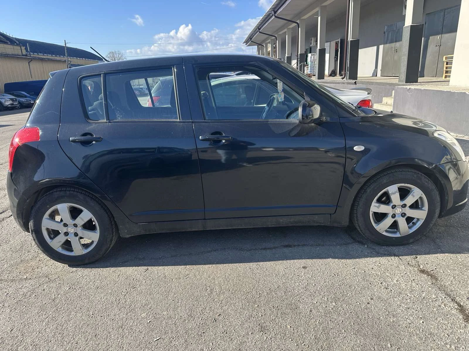 Suzuki Swift 1.3 / | Mobile.bg   6