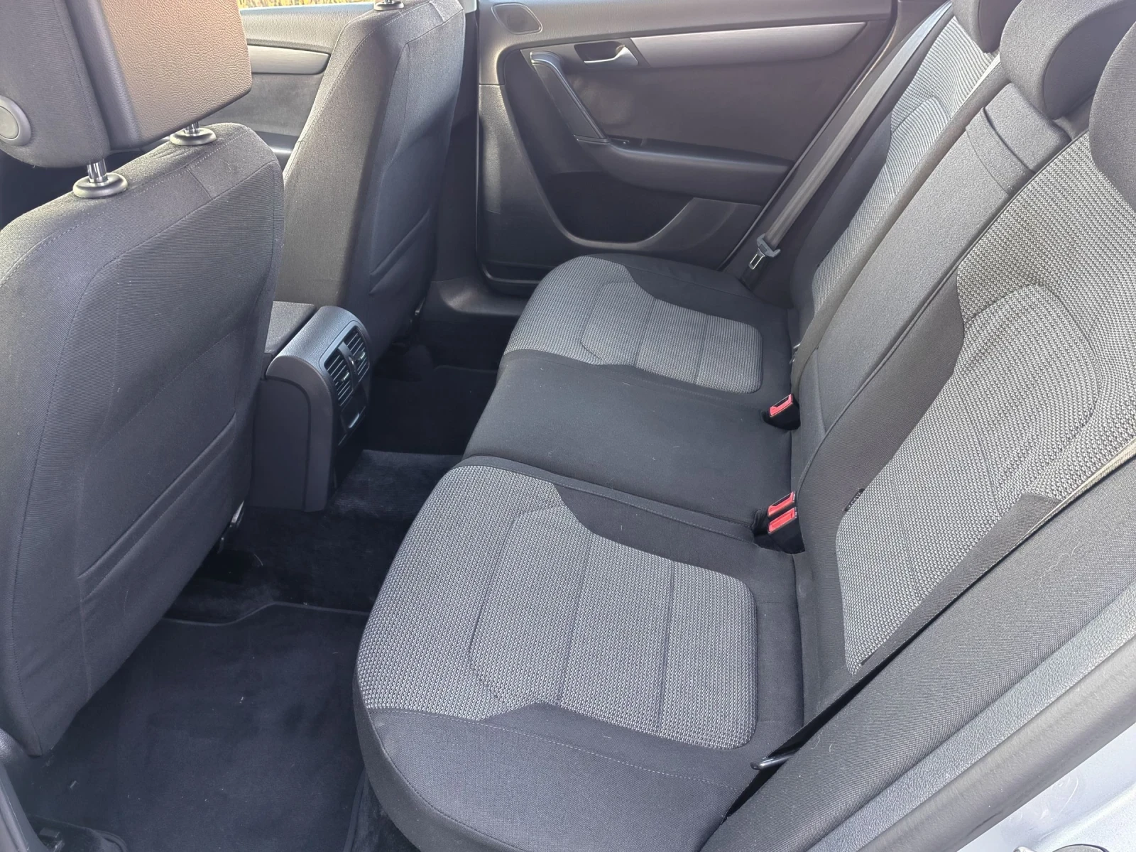 VW Passat 2.0TDi 140 6�������� | Mobile.bg � ����������� 13