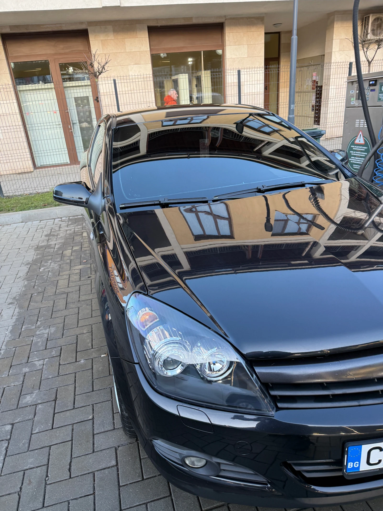 Opel Astra GTC - изображение 7