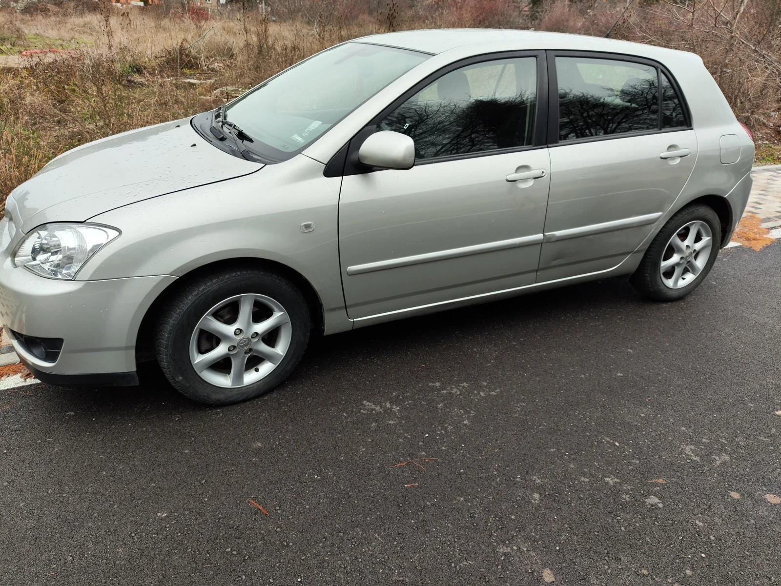 Toyota Corolla 2.0 D4D | Mobile.bg � ����������� 3