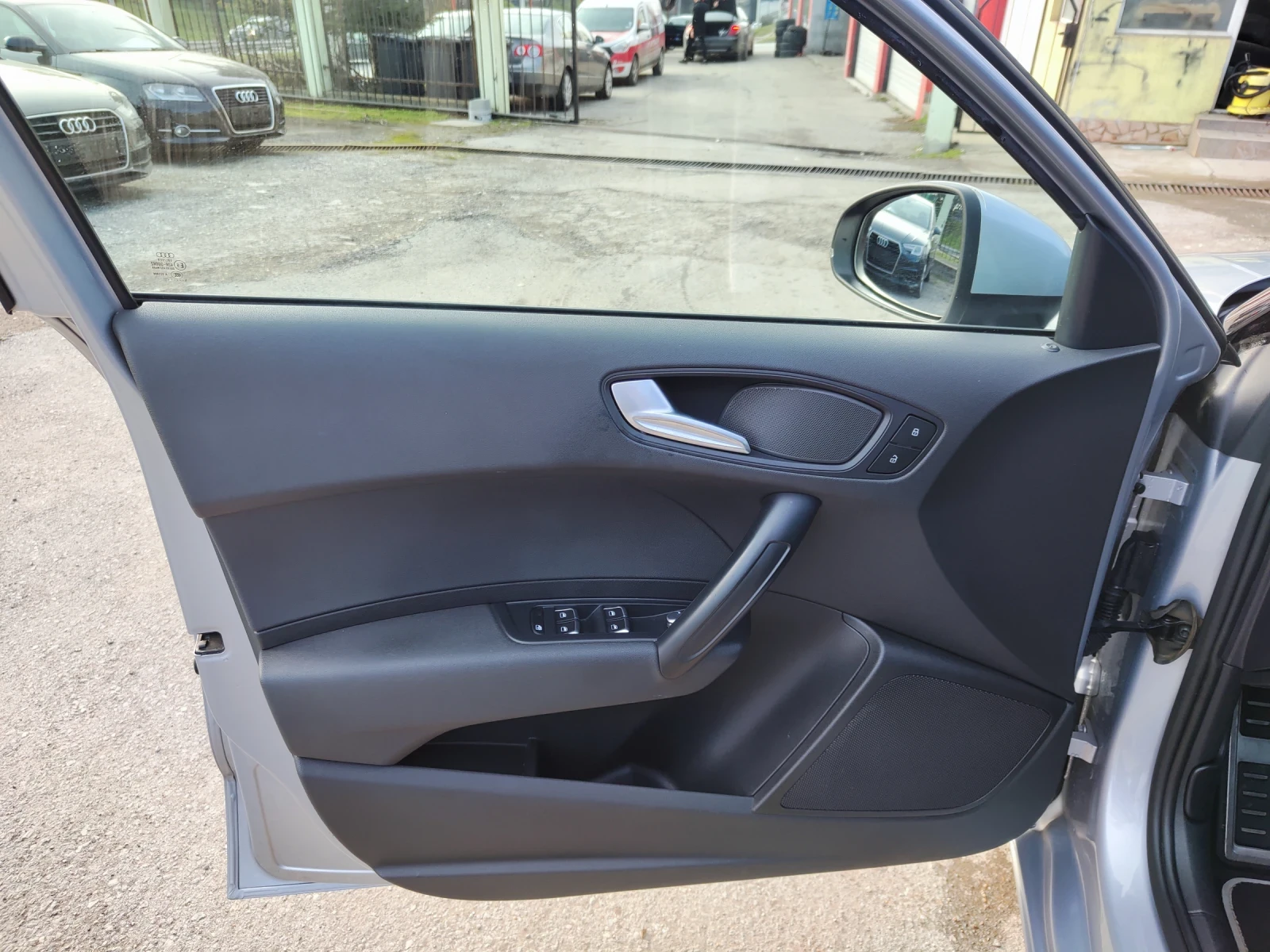 Audi A1, снимка 9 - Автомобили и джипове - 53736319