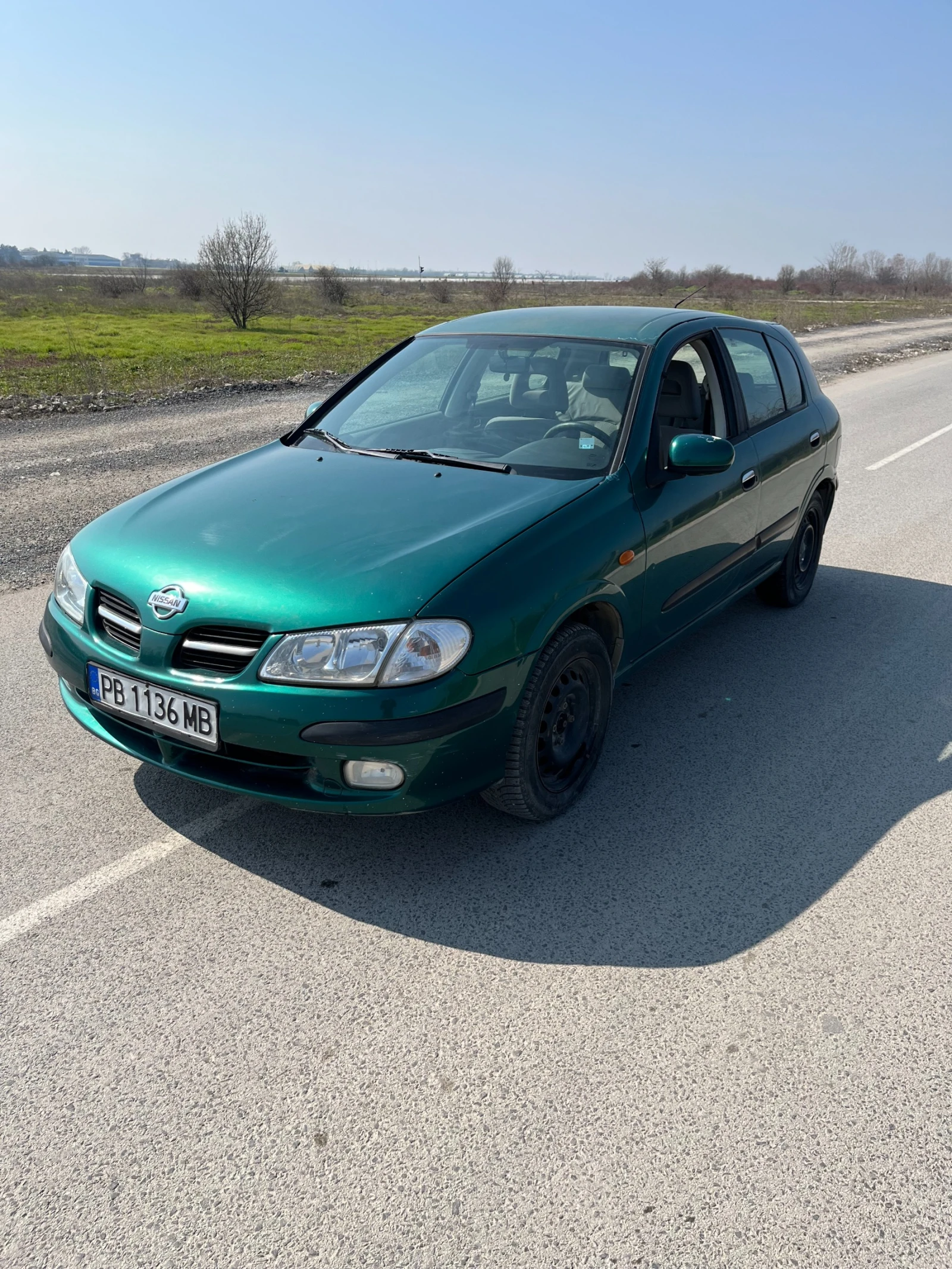 Nissan Almera 1.5 ГАЗ, снимка 3 - Автомобили и джипове - 53745763