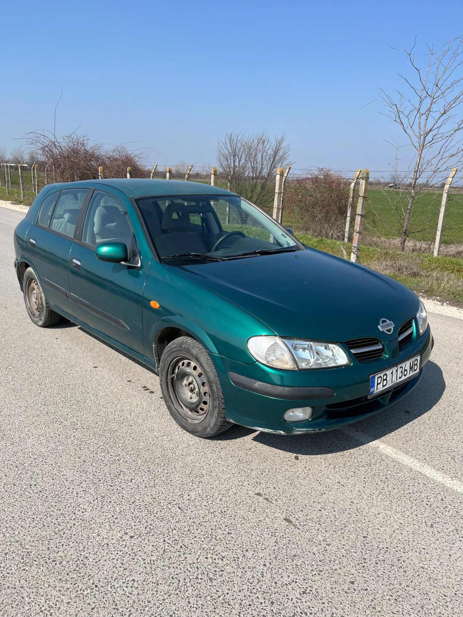 Nissan Almera 1.5 ГАЗ, снимка 2 - Автомобили и джипове - 53745763
