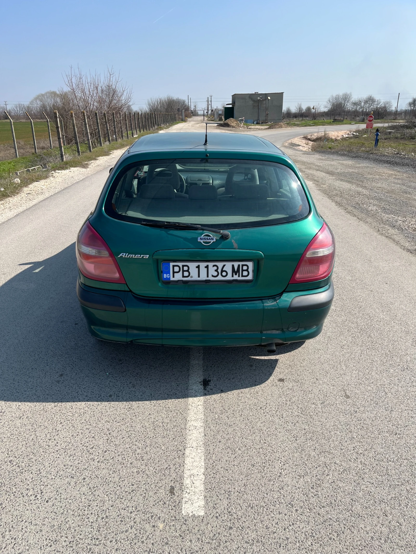 Nissan Almera 1.5 ГАЗ, снимка 4 - Автомобили и джипове - 53745763