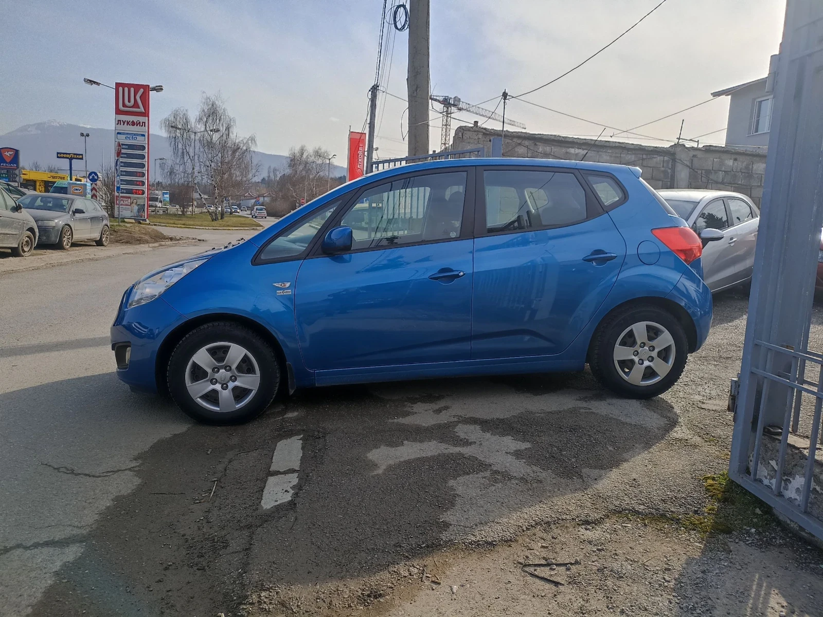 Kia Venga 1.6i Automatic , снимка 3 - Автомобили и джипове - 53827229