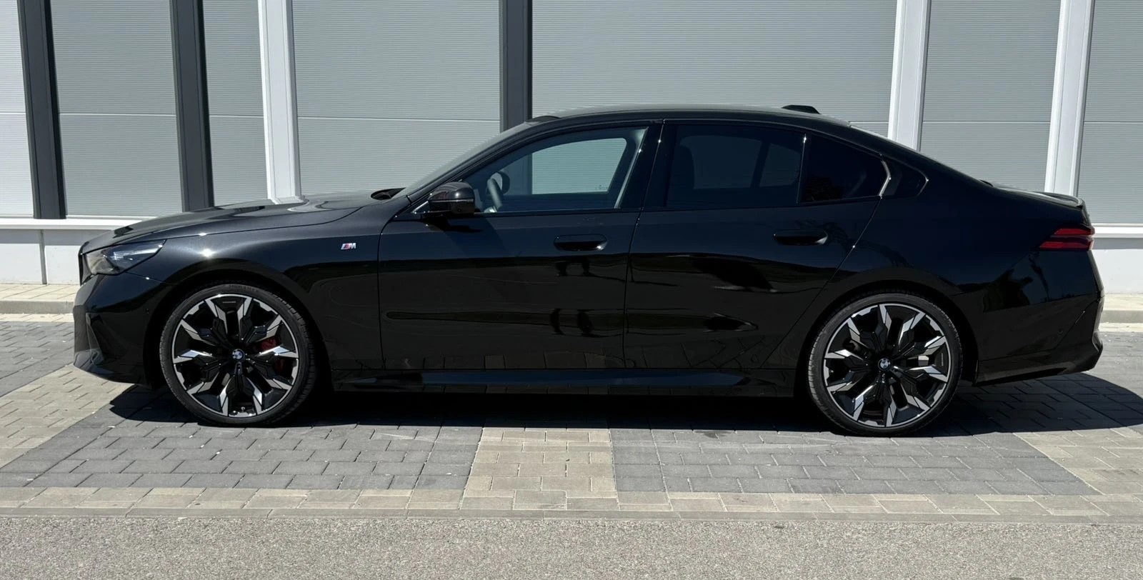 BMW 540 xDrive M Sport, снимка 5 - Автомобили и джипове - 53848318