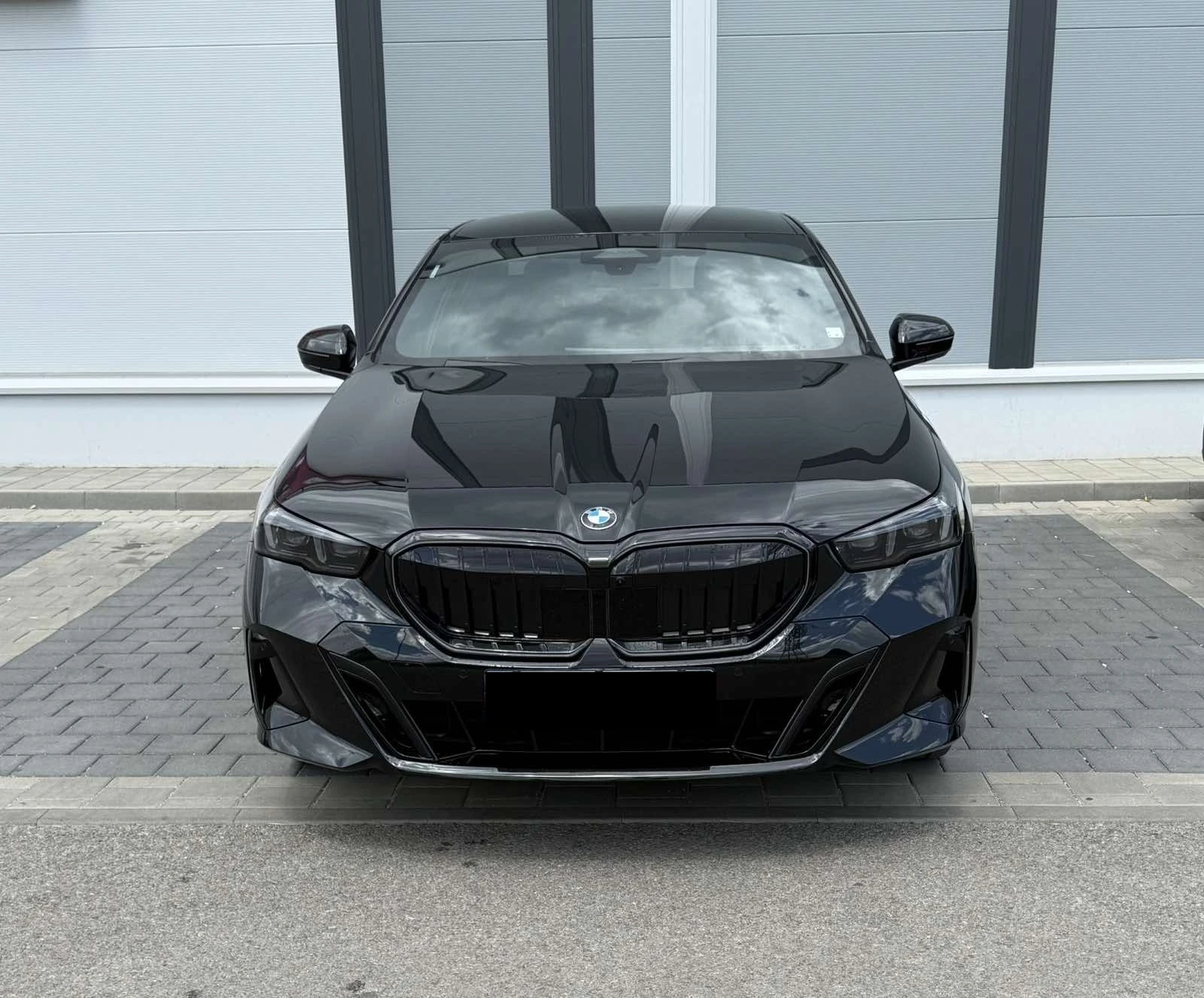 BMW 540 xDrive M Sport, снимка 2 - Автомобили и джипове - 53848318