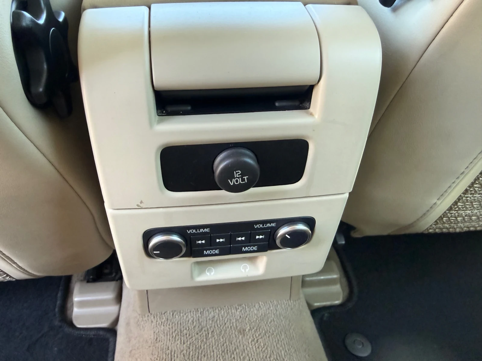 Volvo Xc70 2.4D5    4x4. Швейцария, снимка 17 - Автомобили и джипове - 54848625
